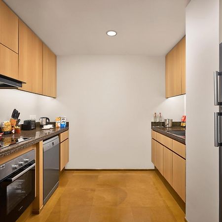 Grand Hyatt Mumbai Hotel And Residences Eksteriør billede A typical kitchen in a residential apartment