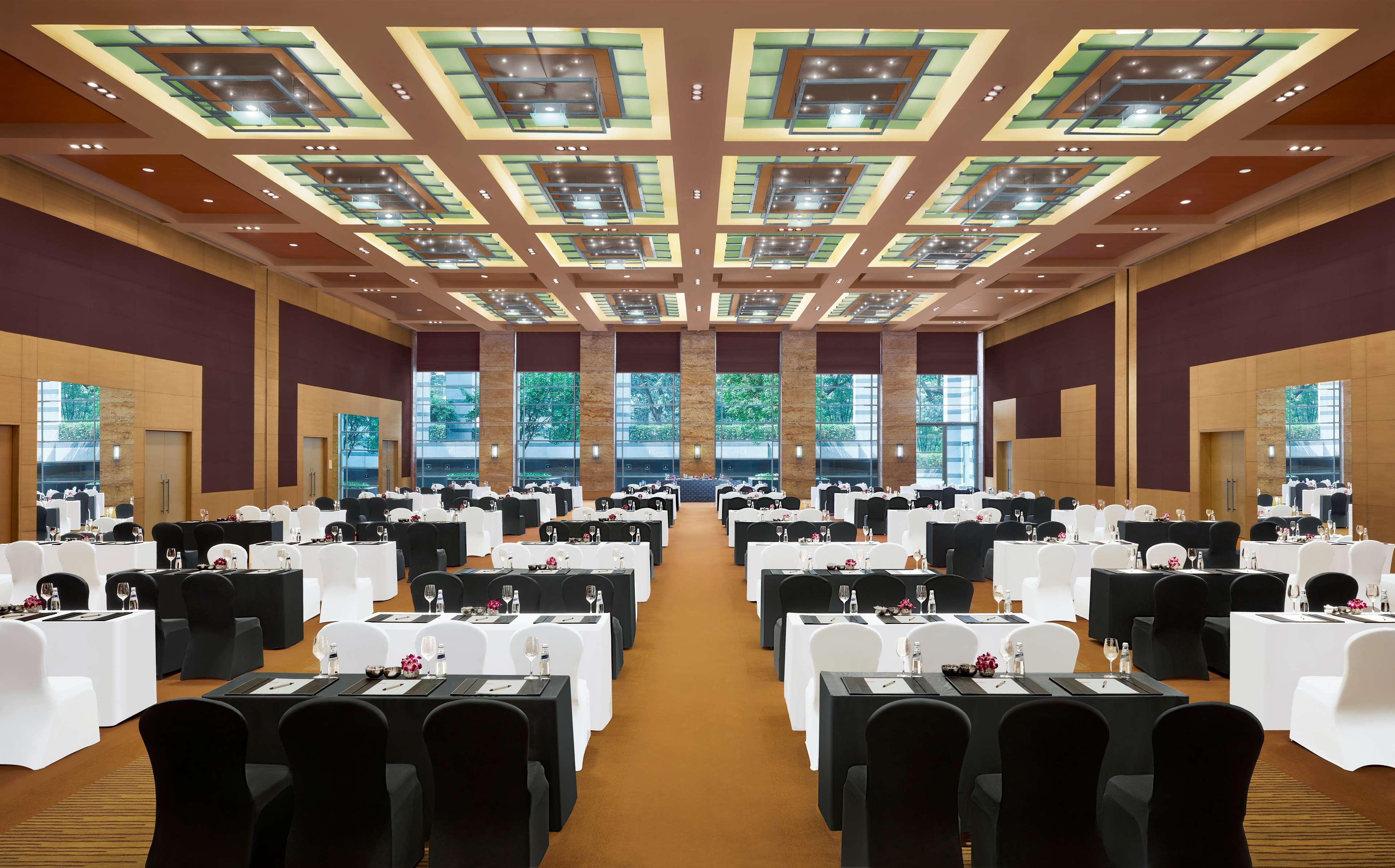 Grand Hyatt Mumbai Hotel And Residences Eksteriør billede The Grand Ballroom