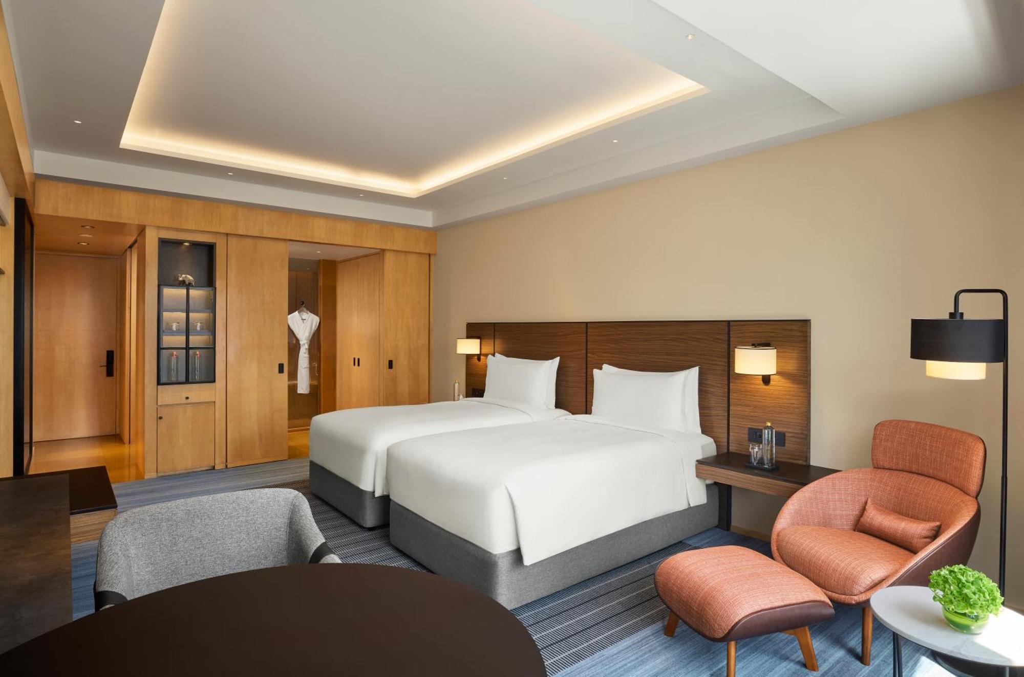 Grand Hyatt Mumbai Hotel And Residences Eksteriør billede Deluxe Room